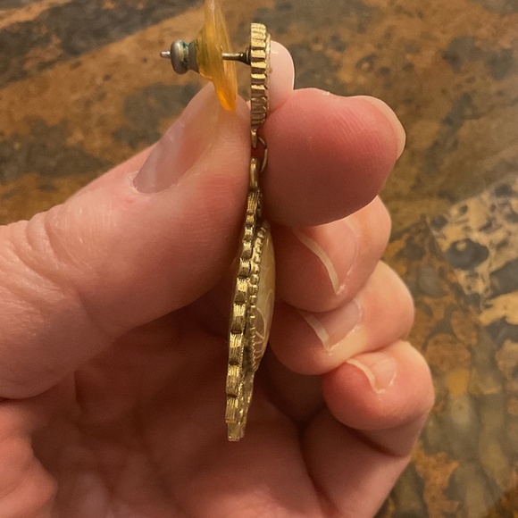 VINTAGE Made in Italy Gold tone Floral filigree design Ceramic Earrings - Picture 5 of 7